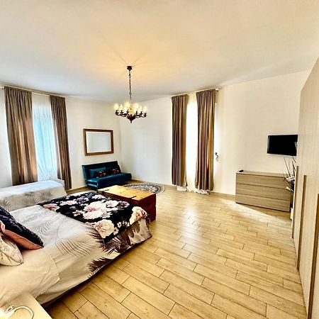 La Casa Di Sarah Aspetta Voi Daire Napoli Dış mekan fotoğraf