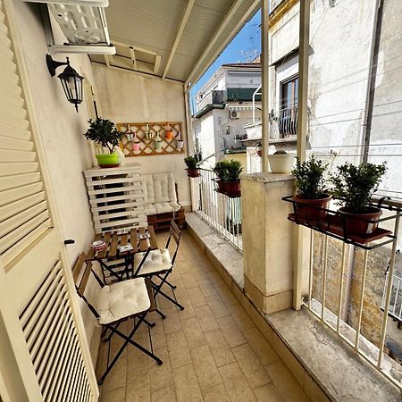 La Casa Di Sarah Aspetta Voi Daire Napoli Dış mekan fotoğraf