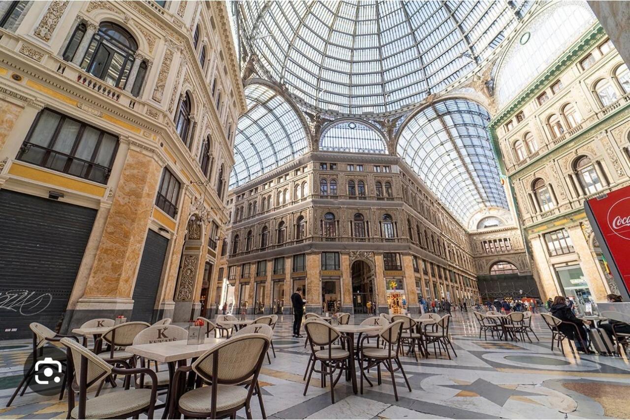 La Casa Di Sarah Aspetta Voi Daire Napoli Dış mekan fotoğraf