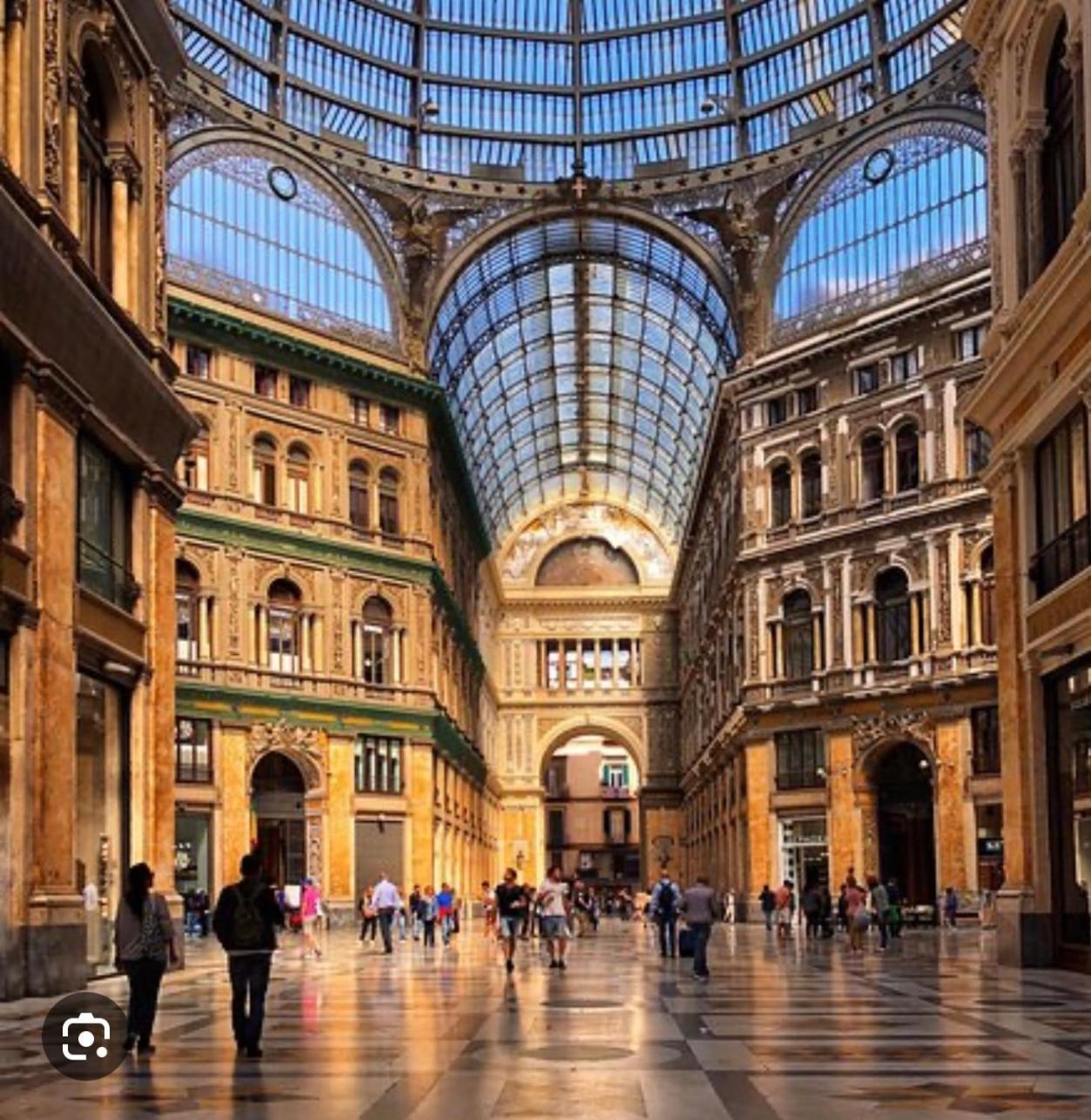 La Casa Di Sarah Aspetta Voi Daire Napoli Dış mekan fotoğraf