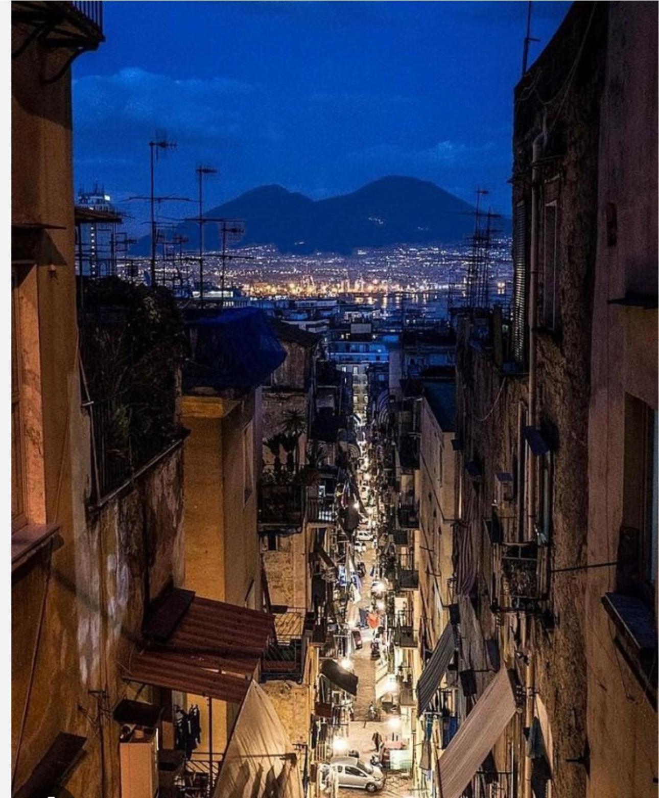 La Casa Di Sarah Aspetta Voi Daire Napoli Dış mekan fotoğraf