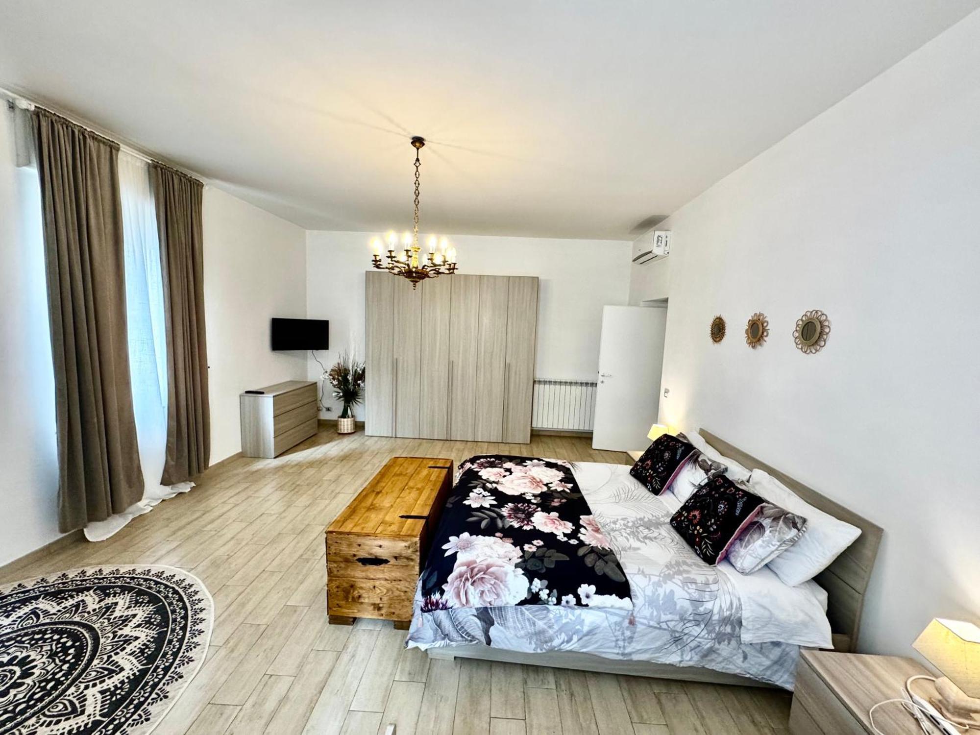 La Casa Di Sarah Aspetta Voi Daire Napoli Dış mekan fotoğraf
