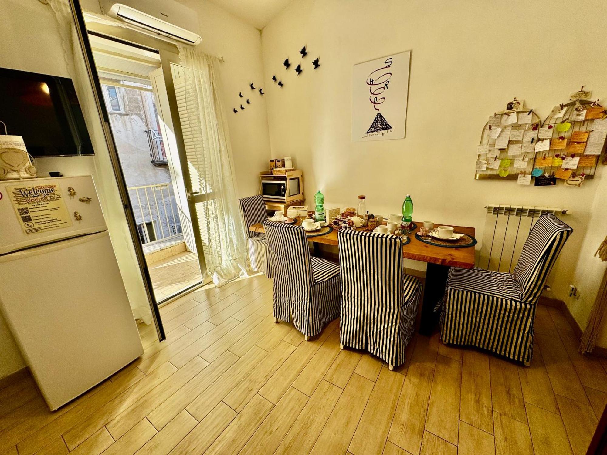 La Casa Di Sarah Aspetta Voi Daire Napoli Dış mekan fotoğraf
