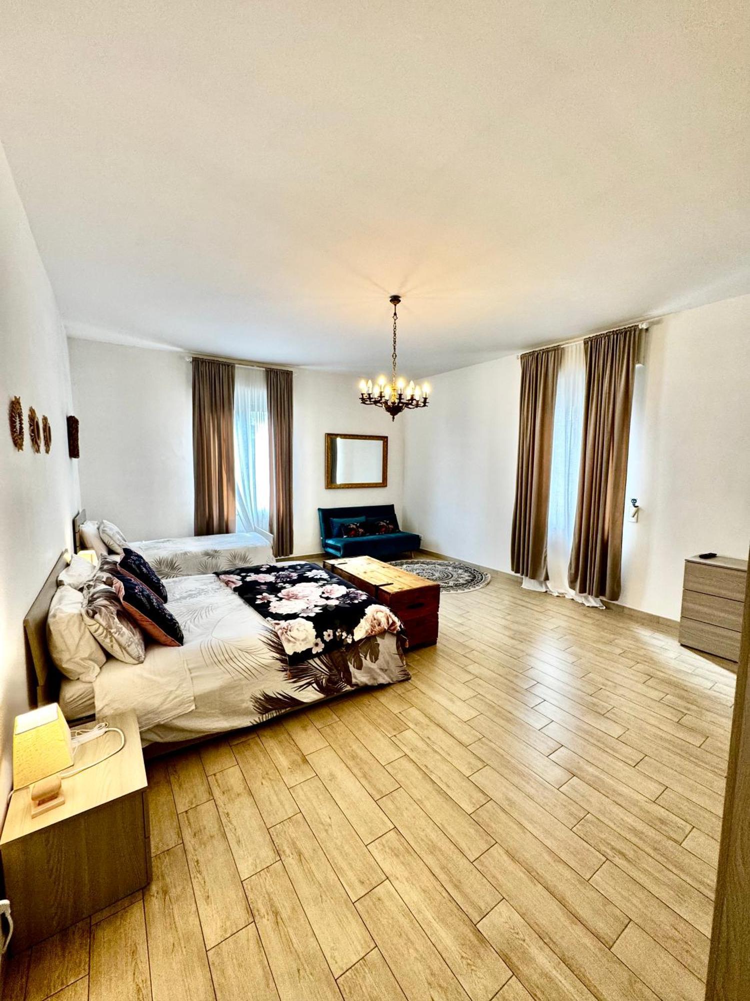 La Casa Di Sarah Aspetta Voi Daire Napoli Dış mekan fotoğraf