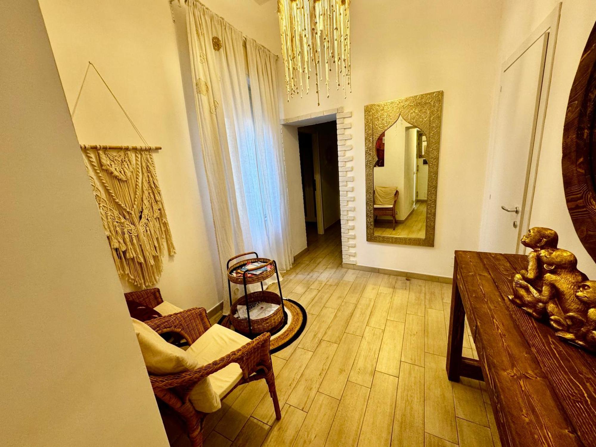 La Casa Di Sarah Aspetta Voi Daire Napoli Dış mekan fotoğraf