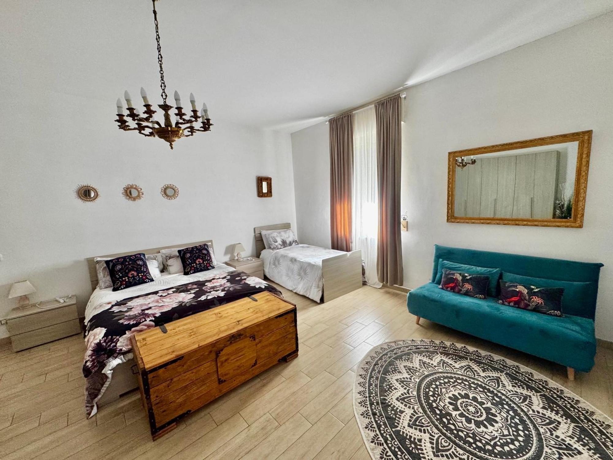 La Casa Di Sarah Aspetta Voi Daire Napoli Dış mekan fotoğraf